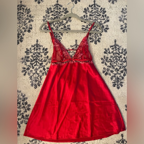 Red Victorias Secret Nighty - Picture 1 of 5